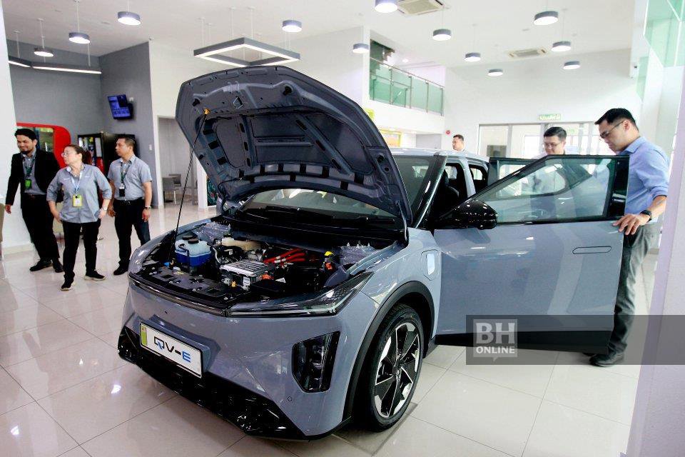 Perang harga EV: PERODUA turunkan harga QV-E saingi Proton e.Mas 5 - Kenanga Research