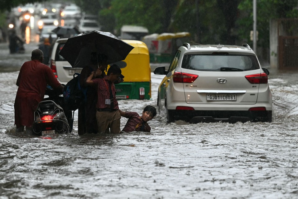 Banjir di India ragut sekurang-kurangnya 41 nyawa