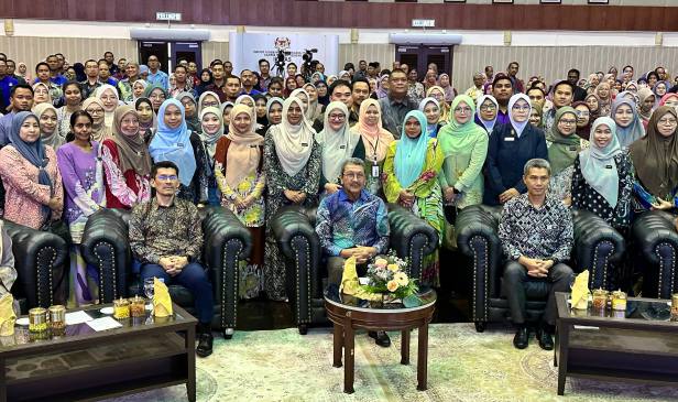 'KKM diberi kuasa agihkan perjawatan, atasi masalah kekurangan doktor di hospital' - JPA