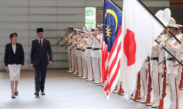 Malaysia-Jepun perkukuh kerjasama pelaburan berteknologi tinggi