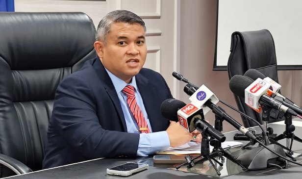 'ADUN lantikan tak beban kewangan negeri, beri peluang golongan profesional, pakar sumbang idea dalam perbahasan DUN' - Rais Yasin
