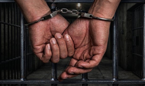 Pelajar retak buku lali kaki dakwa dibuli, diperas ugut rakan sekelas
