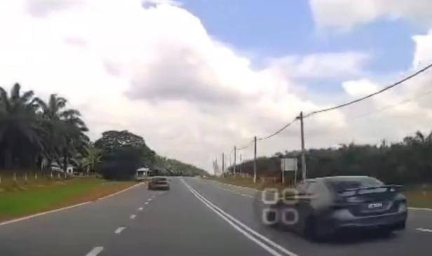 Tular video dua kereta berlumba sebelum nahas ragut 4 nyawa