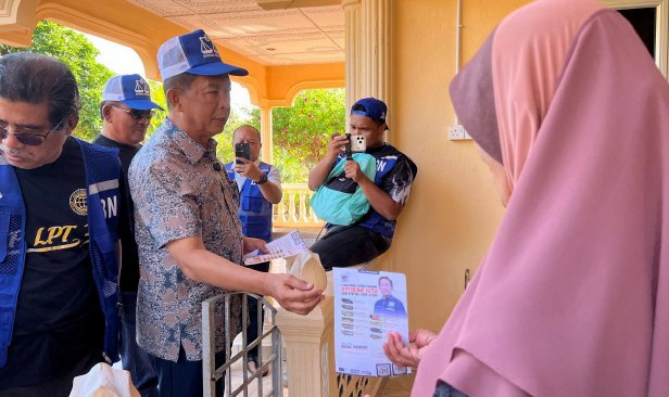 'Ramalan PH menang 23 kerusi, kita tunggu keputusan rakyat' - UMNO