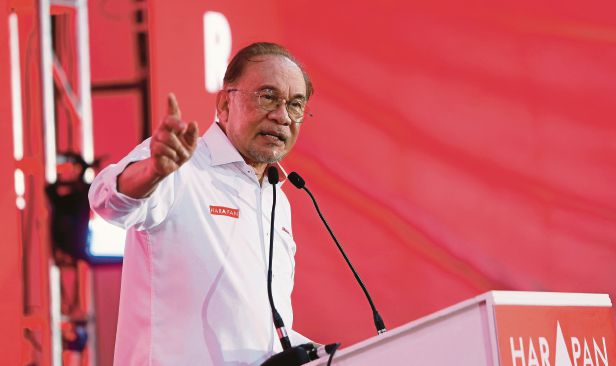 PRN Johor: Jangan babitkan institusi Raja - Anwar