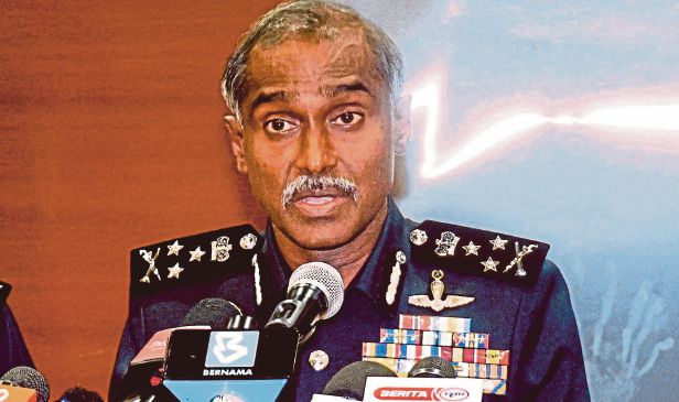 Polis bongkar syarikat berdaftar jadi topeng sindiket judi anjur pertaruhan Piala Dunia RM27 juta sehari