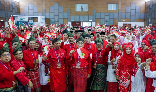 Seramai 43,600 peneroka FELDA Pahang sudah terima surat hak milik