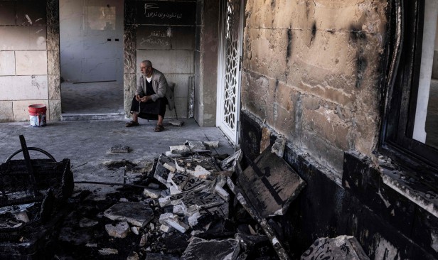 Peneroka haram Israel bakar 2 masjid di Tebing Barat