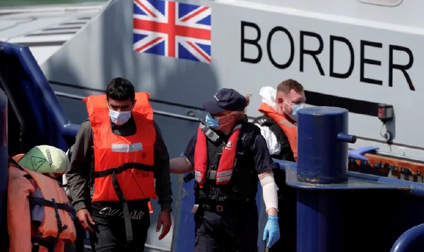 Pencari suaka di UK perlu bayar £10,000 sebelum permohonan