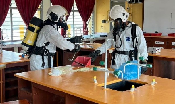 Pelajar cedera terkena tumpahan raksa