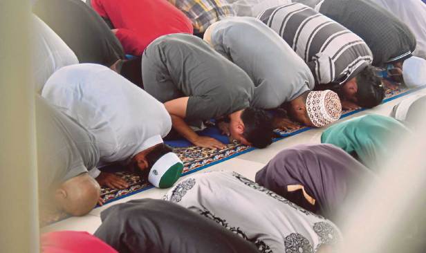 Masjid, surau dimohon buat sunat hajat esok doa kesihatan Sultan Terengganu - JHEAT