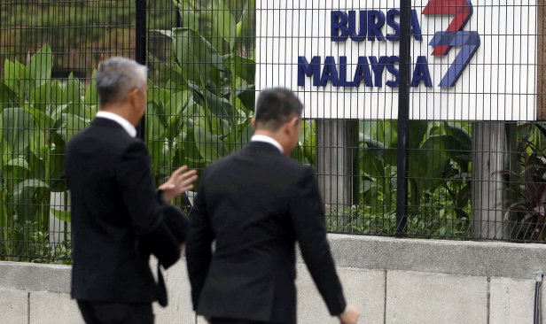 Bursa Malaysia dibuka tinggi seiring kenaikan Wall Street