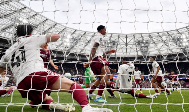 Bowen bengang gol West Ham dibatalkan VAR