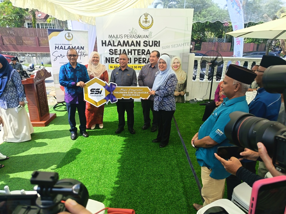 Exco Perak ikrar kerjasama BN-PH hingga DUN bubar