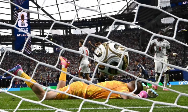 Bellingham 'kecewa' aksi Pickford