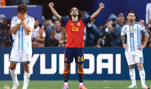 Cucurella puji benteng Sepanyol selepas julang Piala Dunia