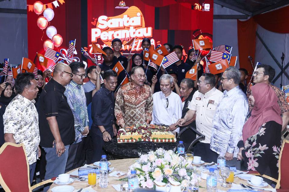 PM mahu penyelesaian isu penyediaan tapak perumahan generasi kedua FELDA dilaksanakan segera