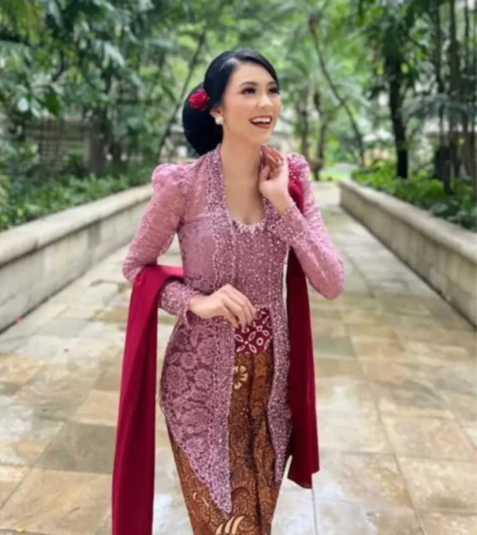 kebaya1