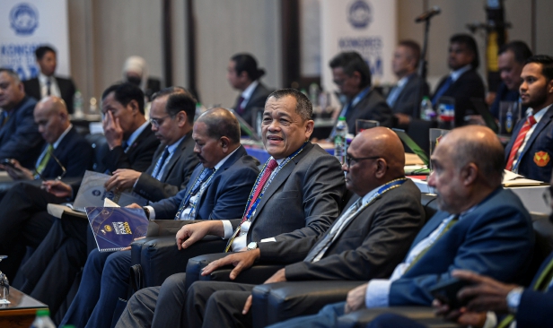 Bekas pengurusan tertinggi terus pertahan FAM