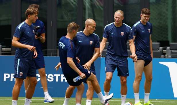 Haaland anggap England lebih tertekan