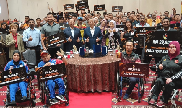 Irfan, Chen Jie penerima insentif kecemerlangan tertinggi