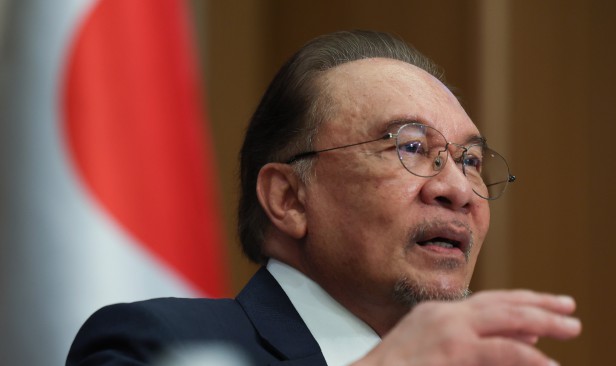 Kewibawaan, kepimpinan Anwar jadi tarikan pelabur Jepun - Pengerusi Bank Rakyat