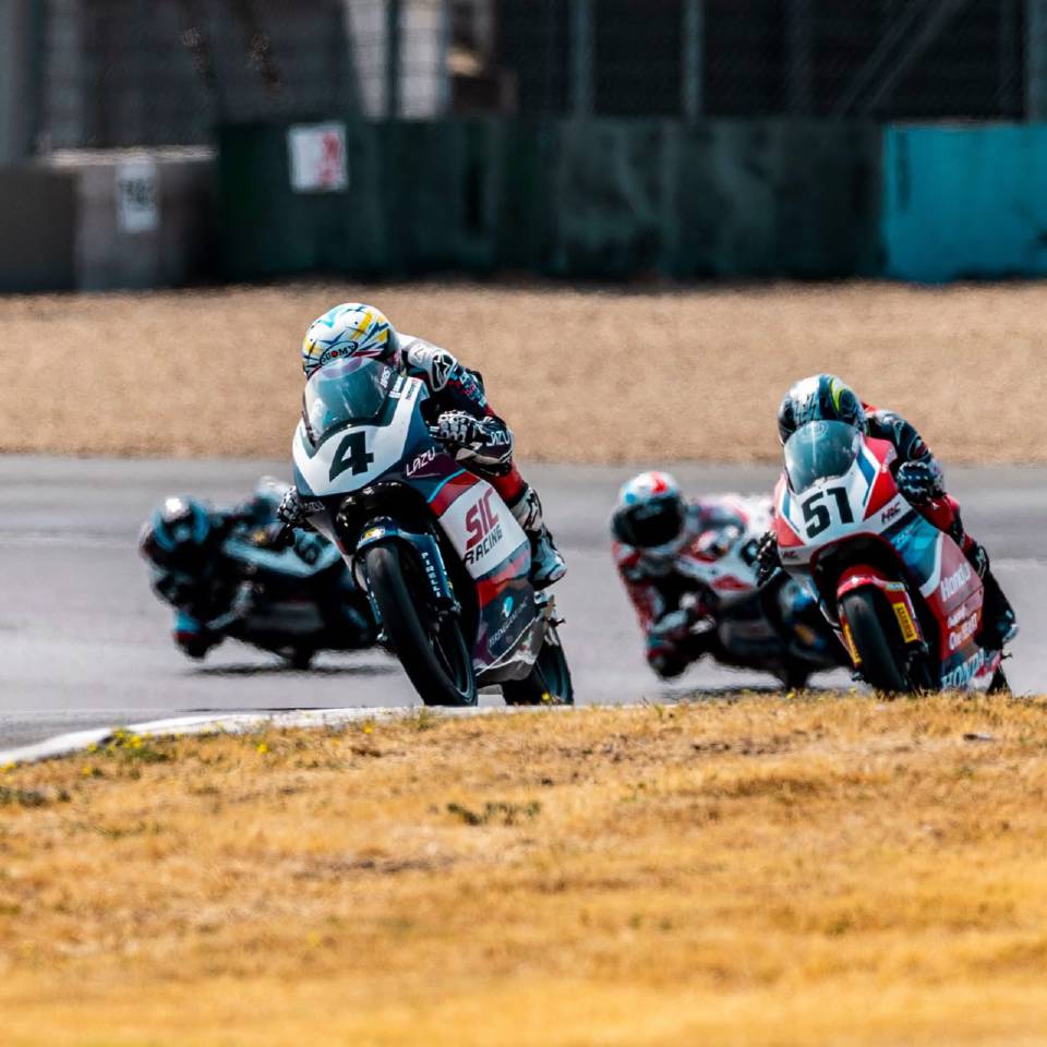 Qabil kutip mata penting di Magny-Cours
