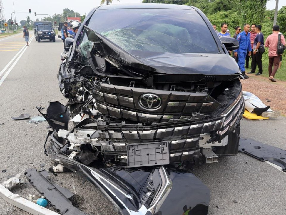 Pegawai AADK maut, kereta dipandu dirempuh di Jalan Temerloh-Bahau