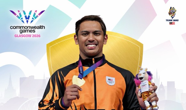 Emas Erry, boling padang ceriakan Malaysia