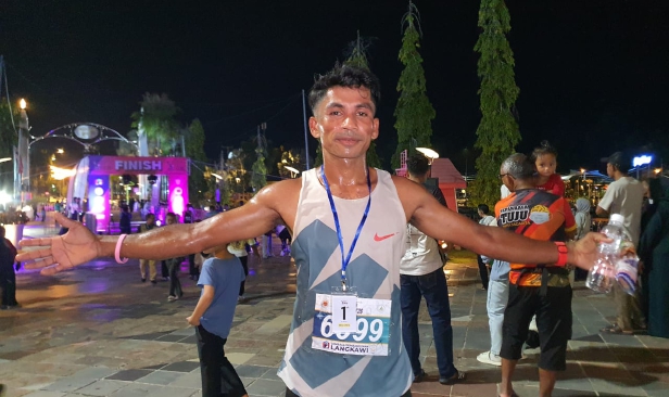 Muhammad Sayat kuasai LCCR edisi sulung