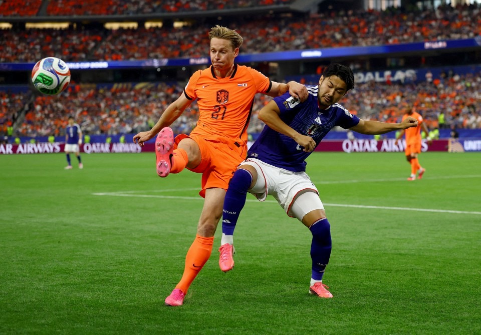 De Jong tersisih akibat kecederaan lutut