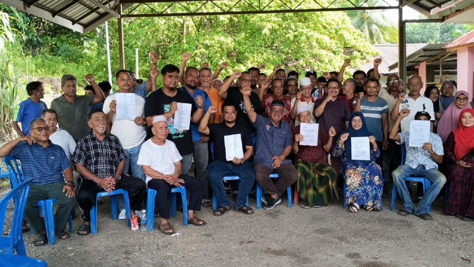 Lebih 100 penduduk kecewa, tanah diusahakan sejak hampir 20 tahun dan bergeran didakwa kawasan hutan simpan