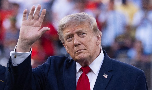 Trump dijangka kenakan tarif baharu terhadap puluhan negara minggu ini