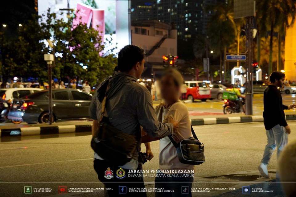 DBKL kompaun 19 ulat foto, sita 28 peralatan